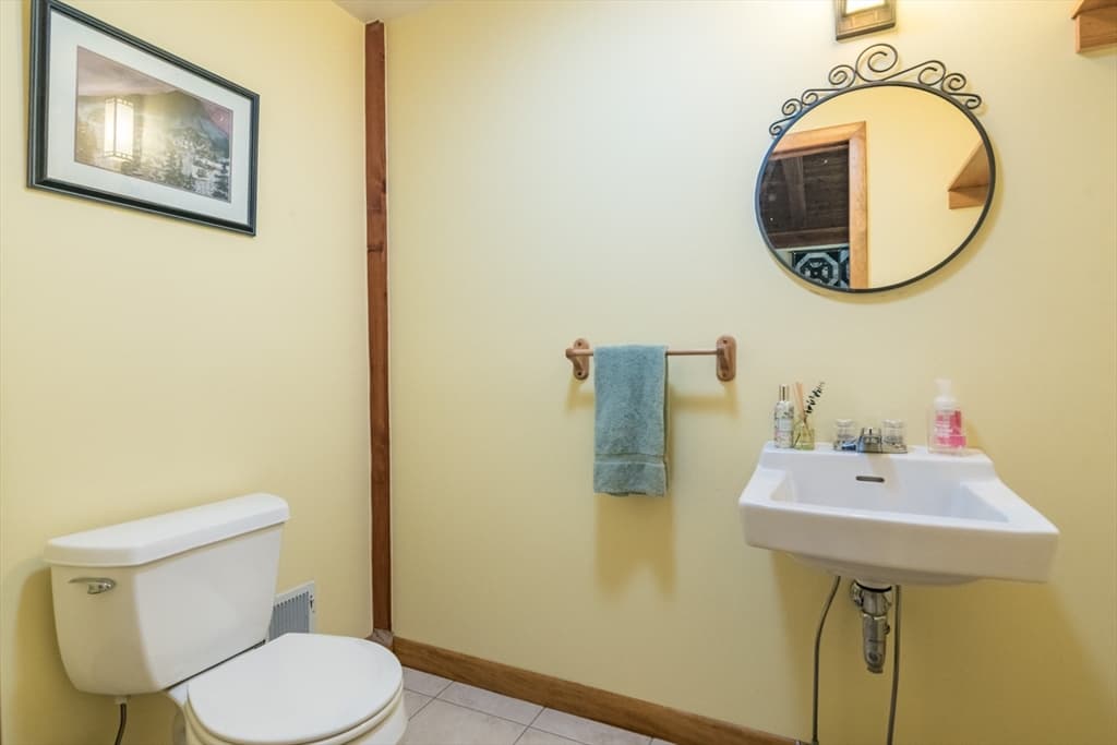 90 Columbia Drive, Amherst MA 01002 photo 17