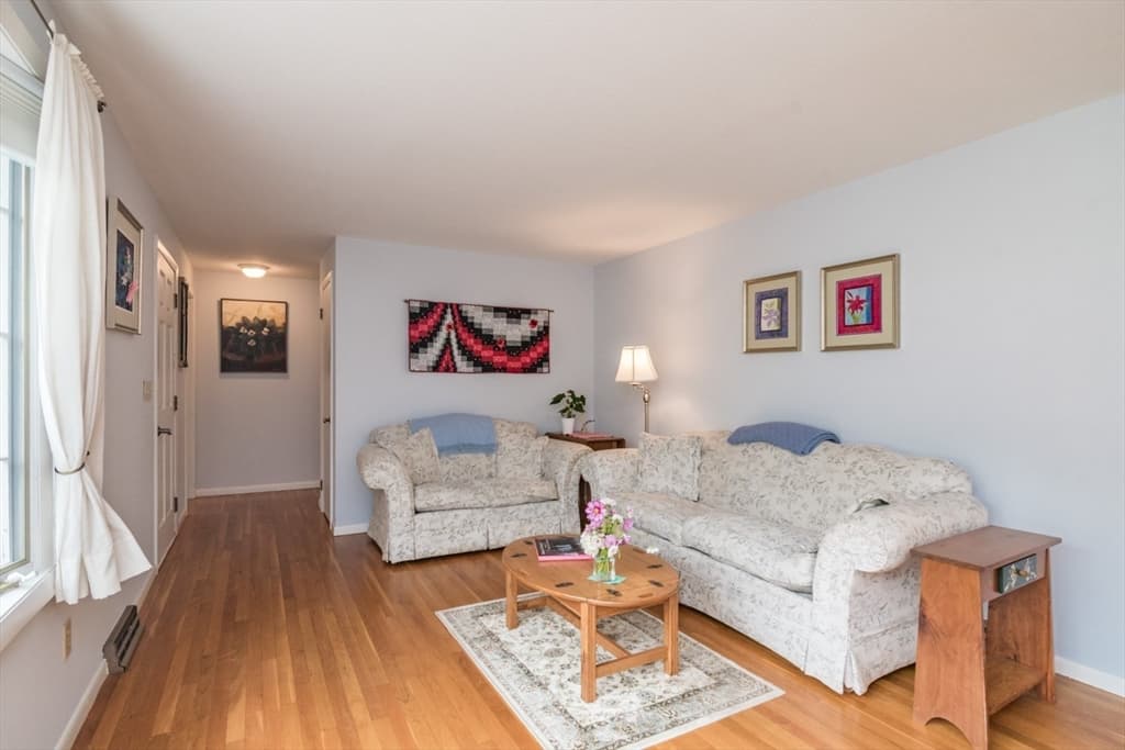 90 Columbia Drive, Amherst MA 01002 photo 5