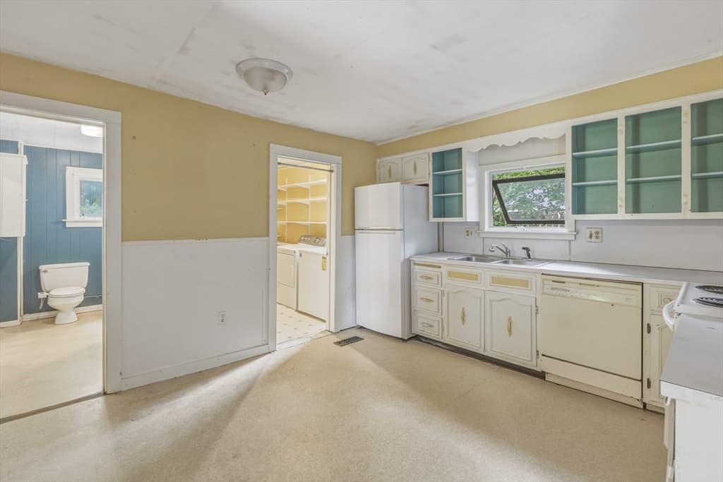 11 School St, Sunderland MA 01375 photo 12