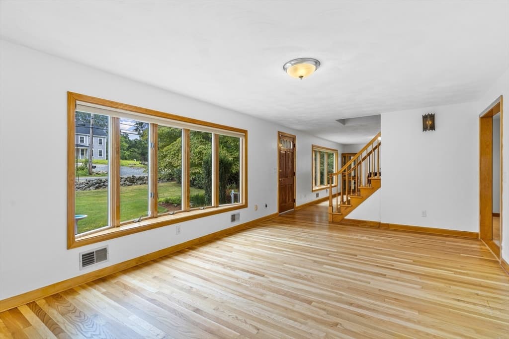 730 Lindsey St, Attleboro MA 02703 photo 15