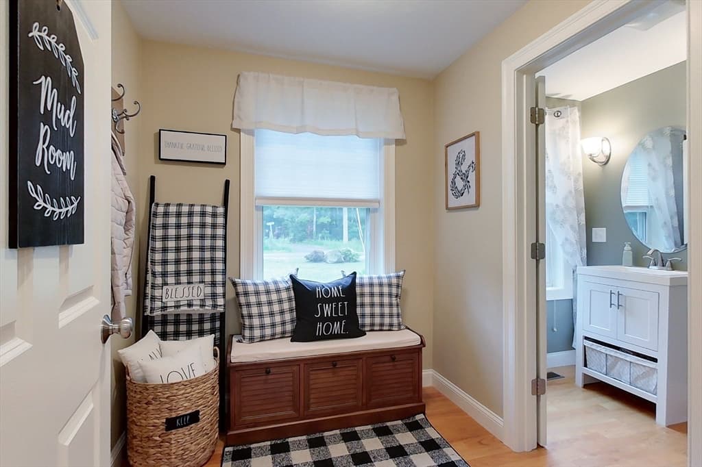391 Main St, Townsend MA 01474 photo 17