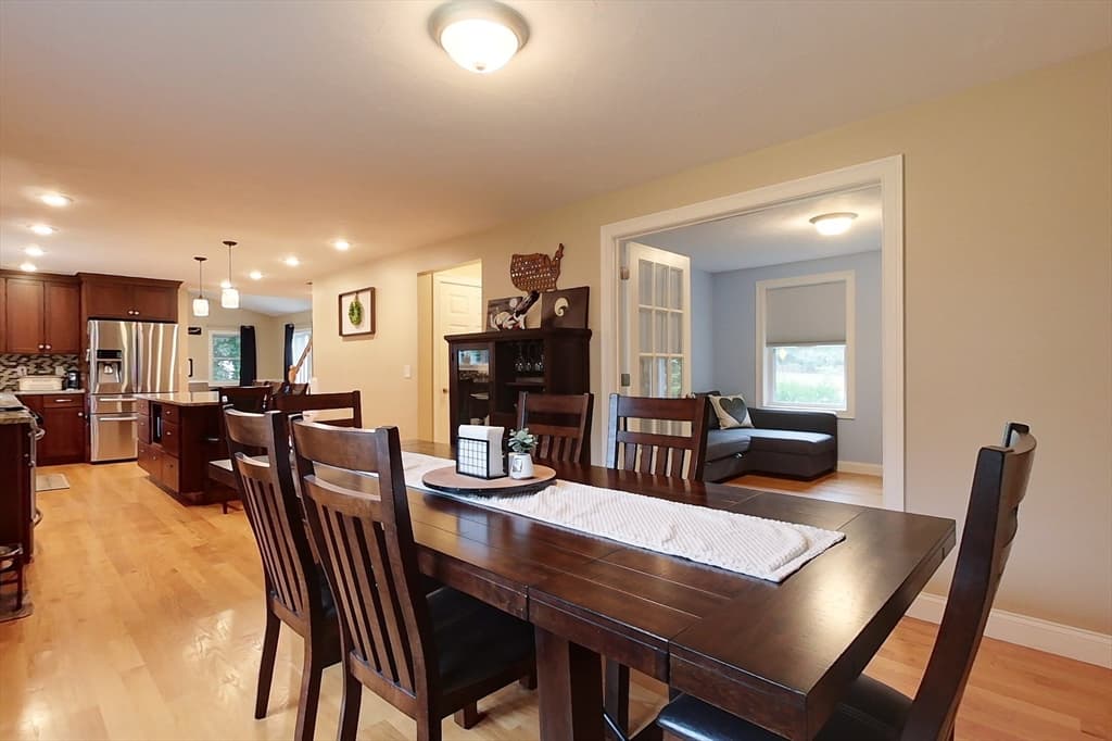 391 Main St, Townsend MA 01474 photo 9