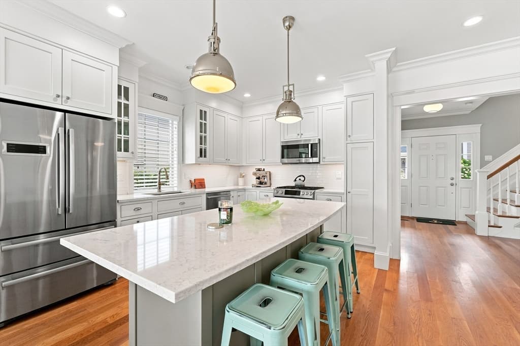 10 James Ln # 10, Cohasset MA 02025 photo 3