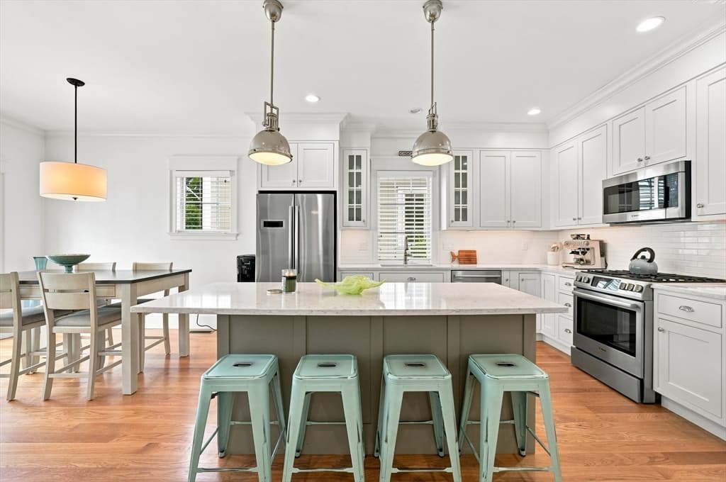 10 James Ln # 10, Cohasset MA 02025 photo 5