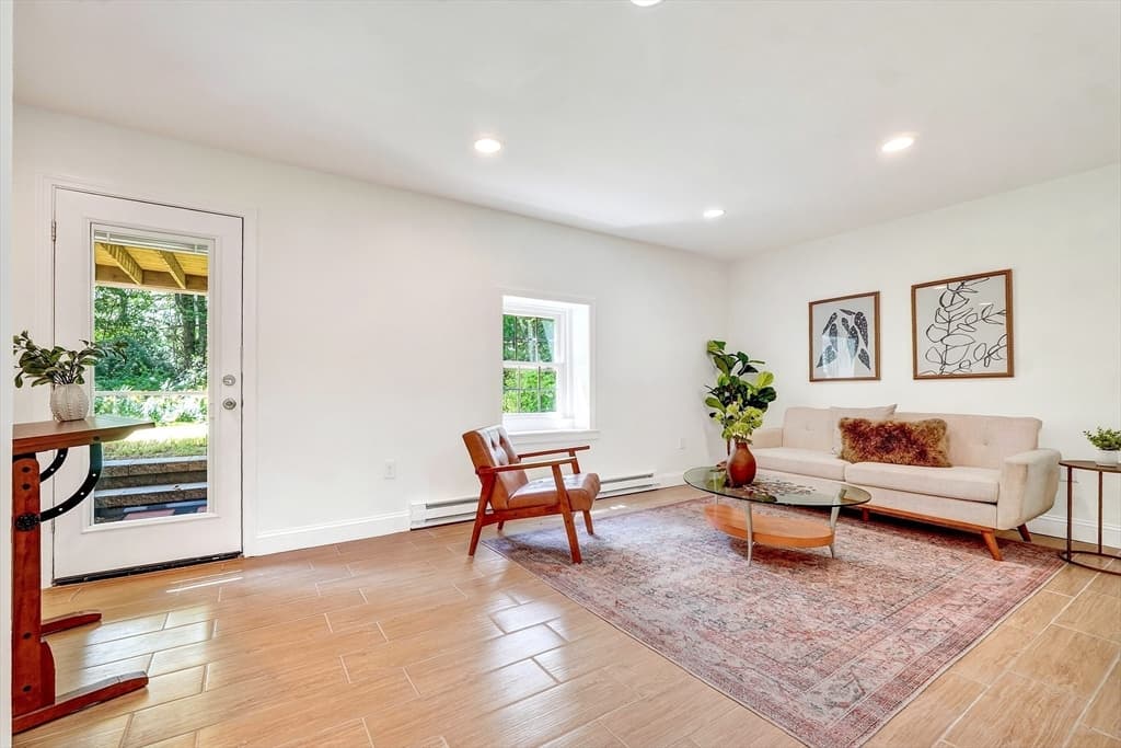 11 Appletree Lane, Bedford MA 01730 photo 18
