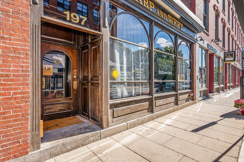 197 Market St, Lowell MA 01852