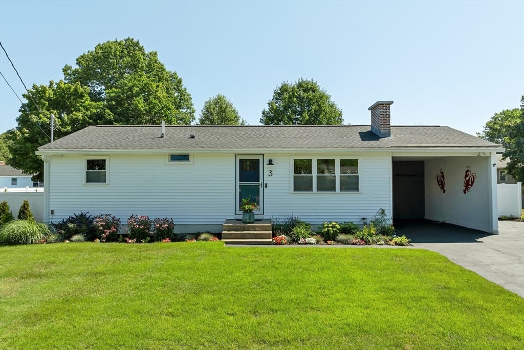 3 Trafford Road, Hampton NH 03842