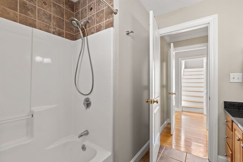 27 Hillock St, Boston MA 02131 photo 27