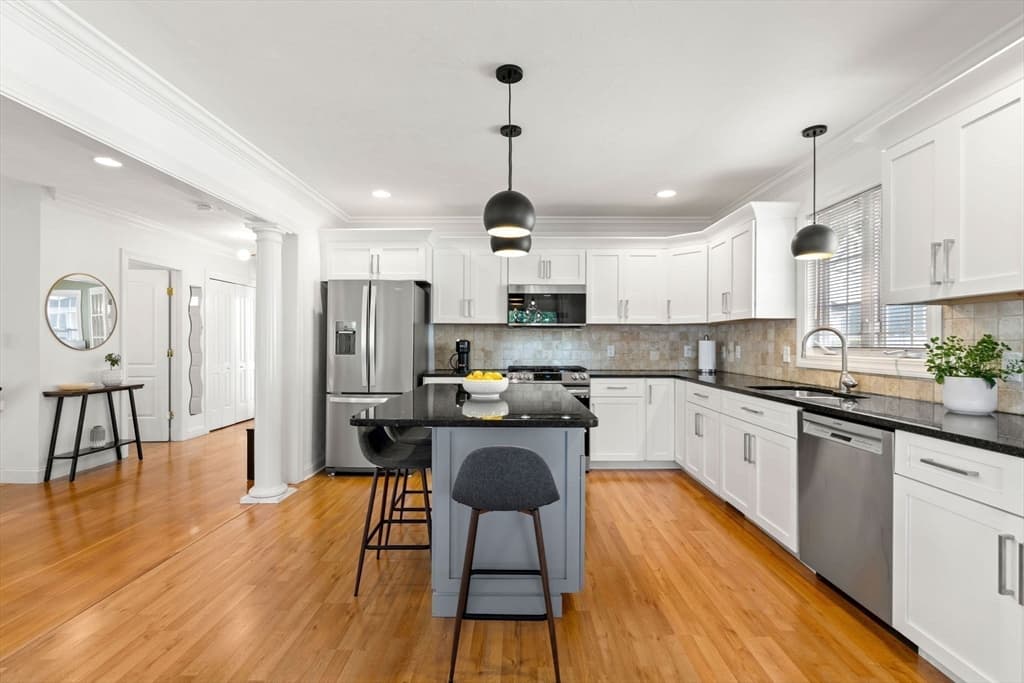 27 Hillock St, Boston MA 02131 photo 9