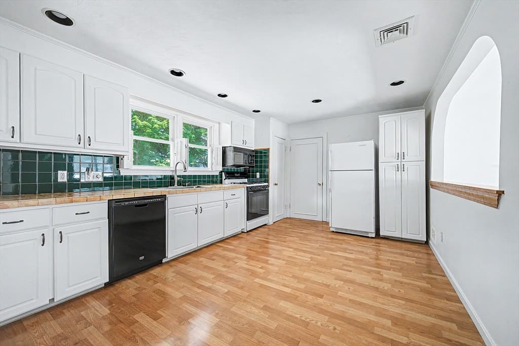 57 Gleason St., Framingham MA 01701 photo 10