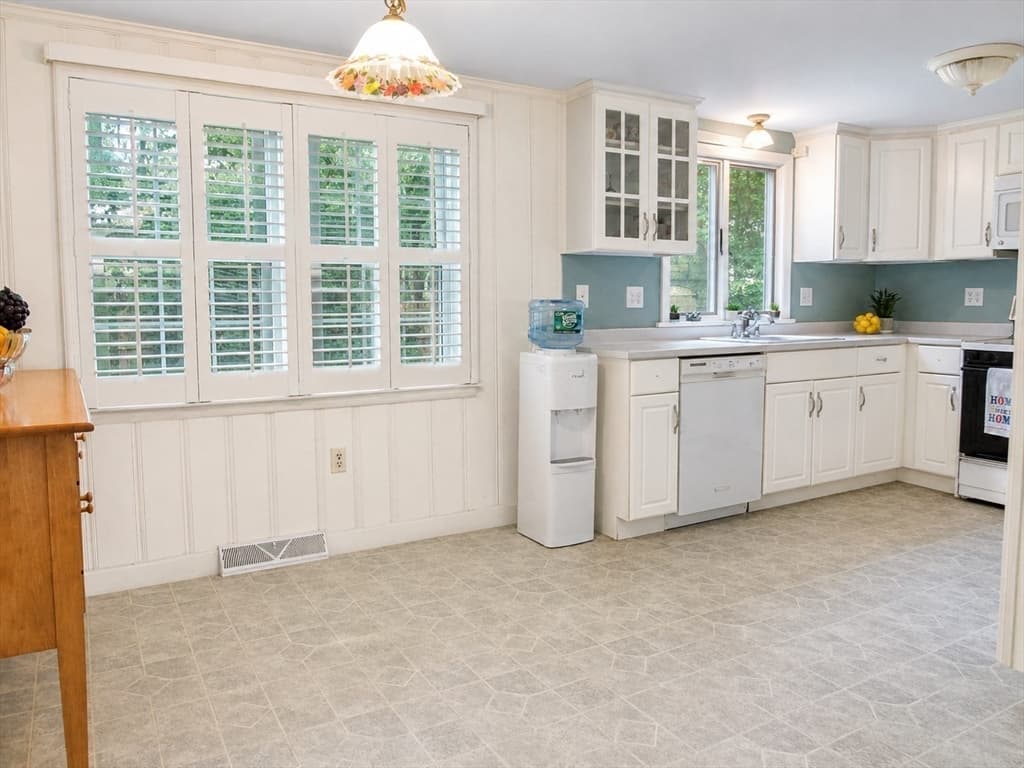 17 Cooper Rd, Falmouth MA 02536 photo 7