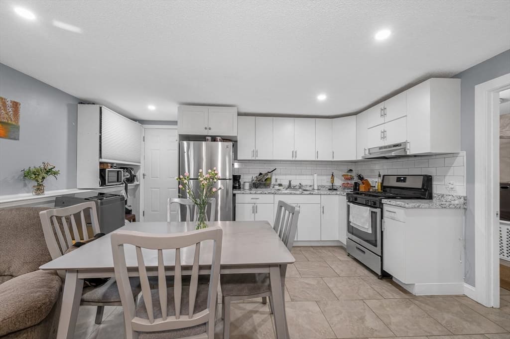 48 West Adams Street, Lowell MA 01851 photo 19
