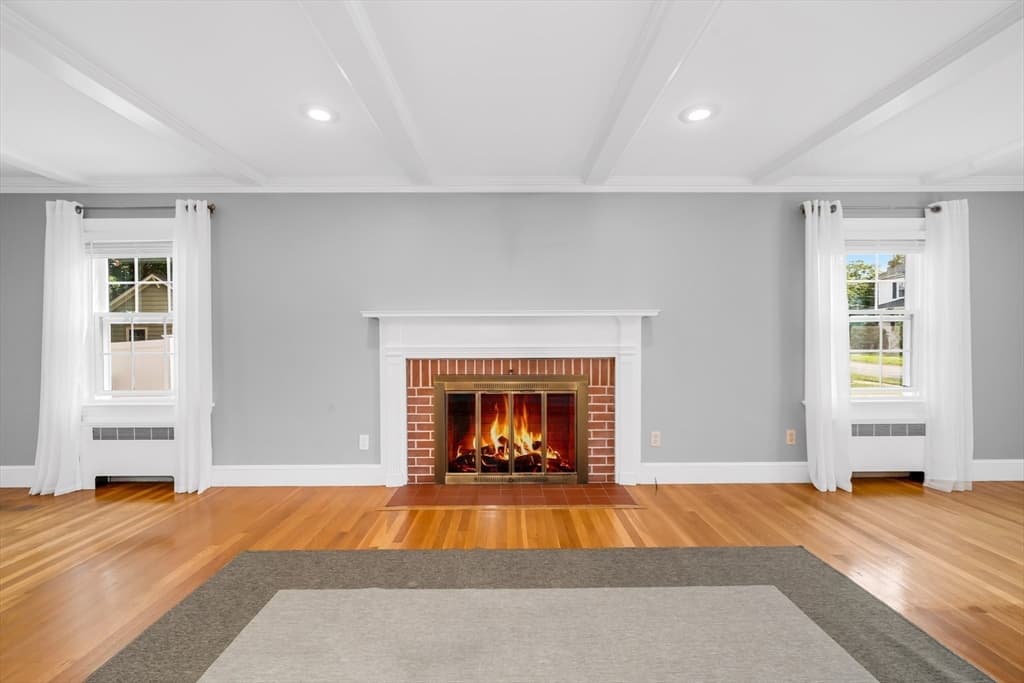 21 Leroy Ave, Haverhill MA 01835 photo 3