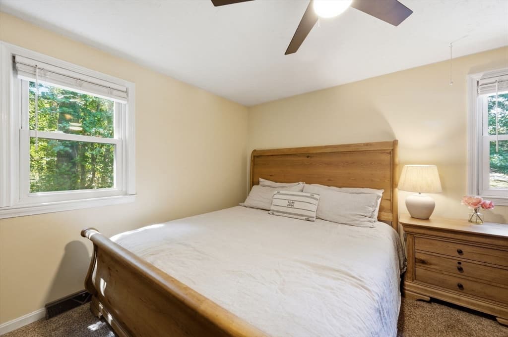 668 Summer St, Rockland MA 02370 photo 12