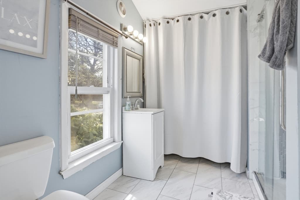107 Pond St, Rockland MA 02370 photo 18