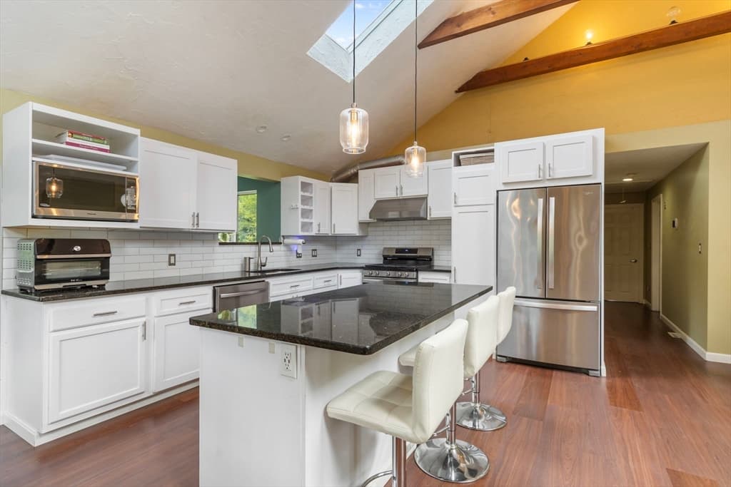 7 Cedar St, Ashland MA 01721 photo 6