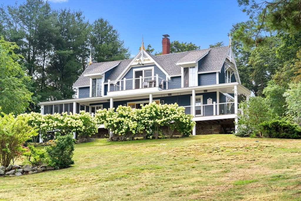 6 Pew Ave, Gloucester MA 01930 photo 3