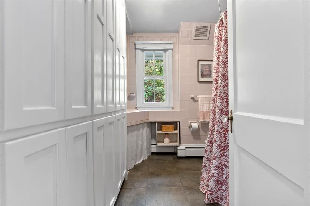 6 Pew Ave, Gloucester MA 01930 photo 20