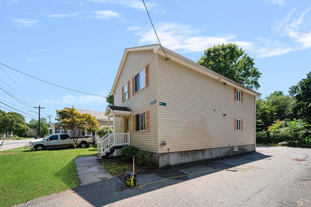 127 Maple St, Attleboro MA 02703 photo 28
