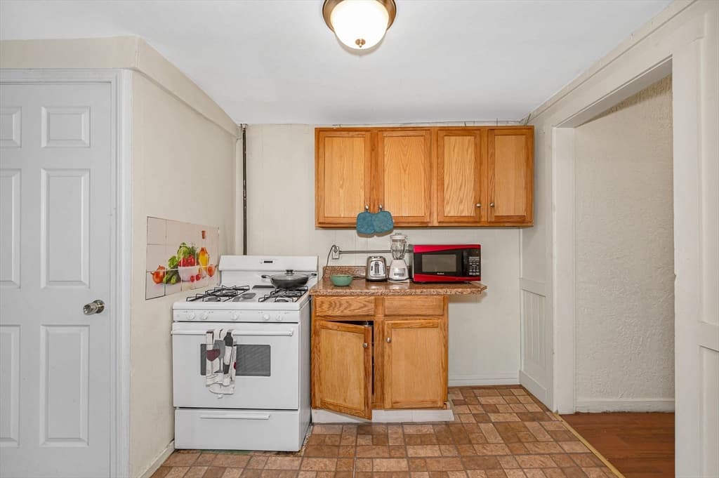 694 Merrimack Street, Lowell MA 01854 photo 29