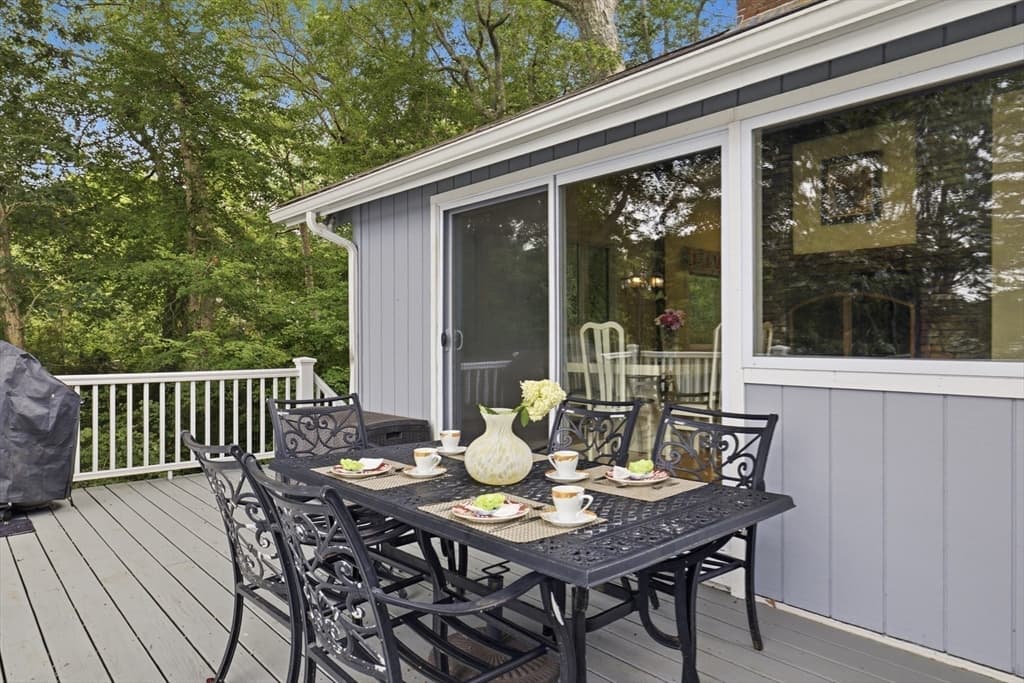 79 Pond Cir, Mashpee MA 02649 photo 22