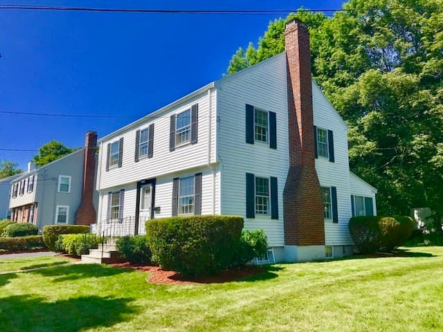 65 Fuller Ter, Newton MA 02465 photo 2
