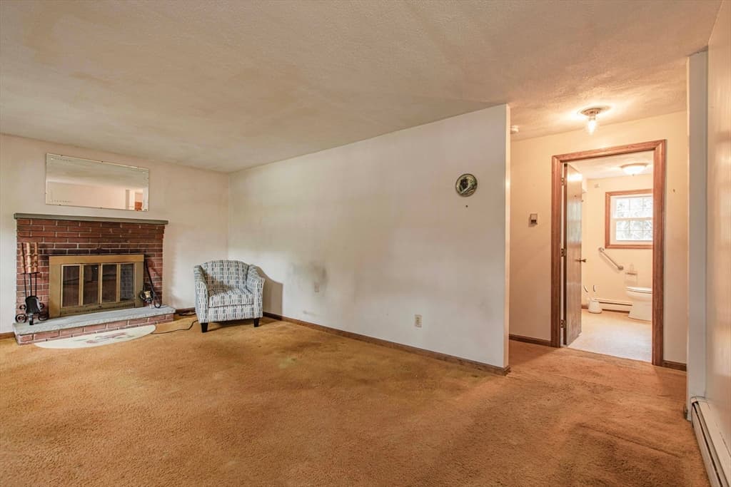 27 Sylvanus Wood Ln, Woburn MA 01801 photo 3