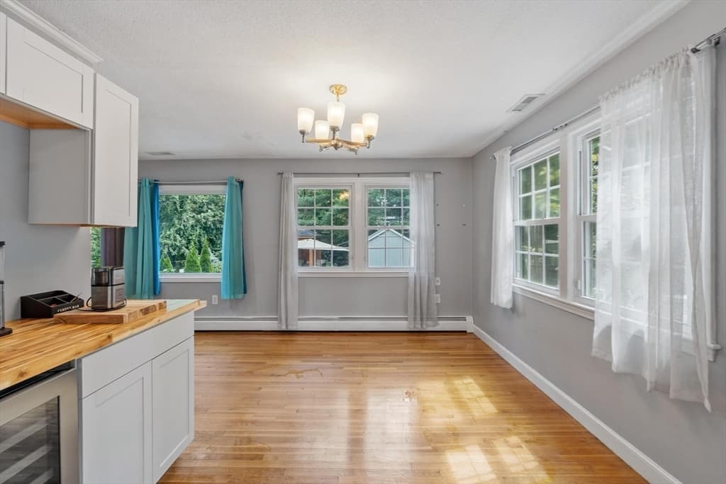 456 Summer, North Andover MA 01845 photo 9