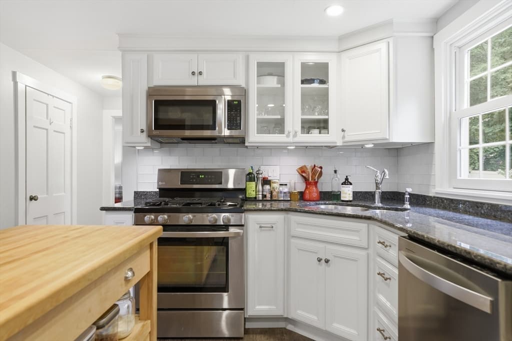 24 Prospect Rd, Andover MA 01810 photo 6