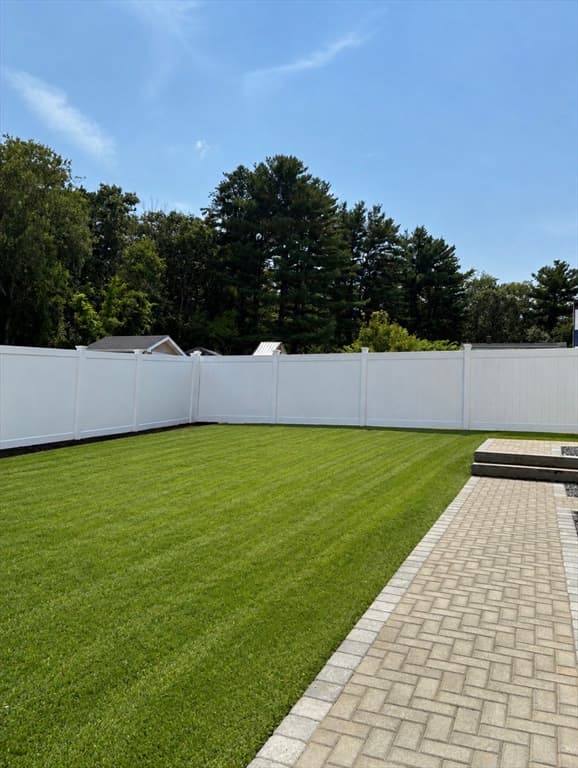 45 County St, Blackstone MA 01504 photo 4