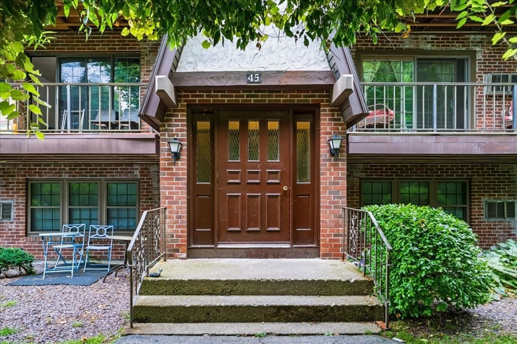 45 West St # C4, Randolph MA 02368
