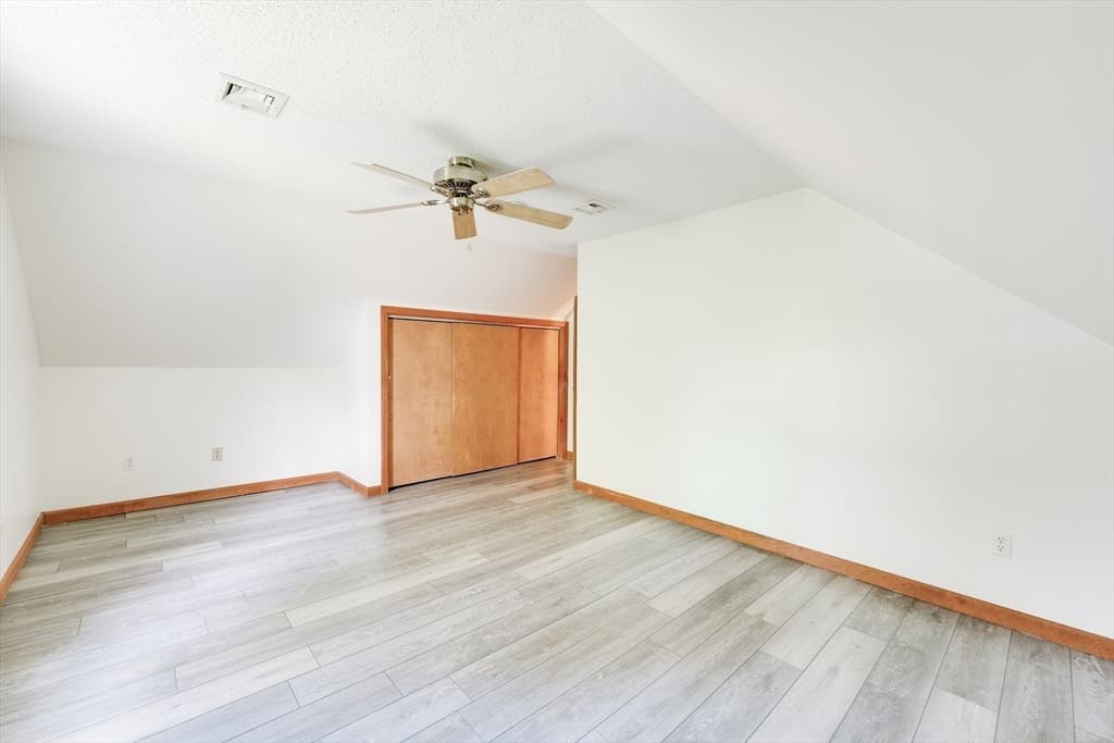 41 Park St, Agawam MA 01030 photo 23