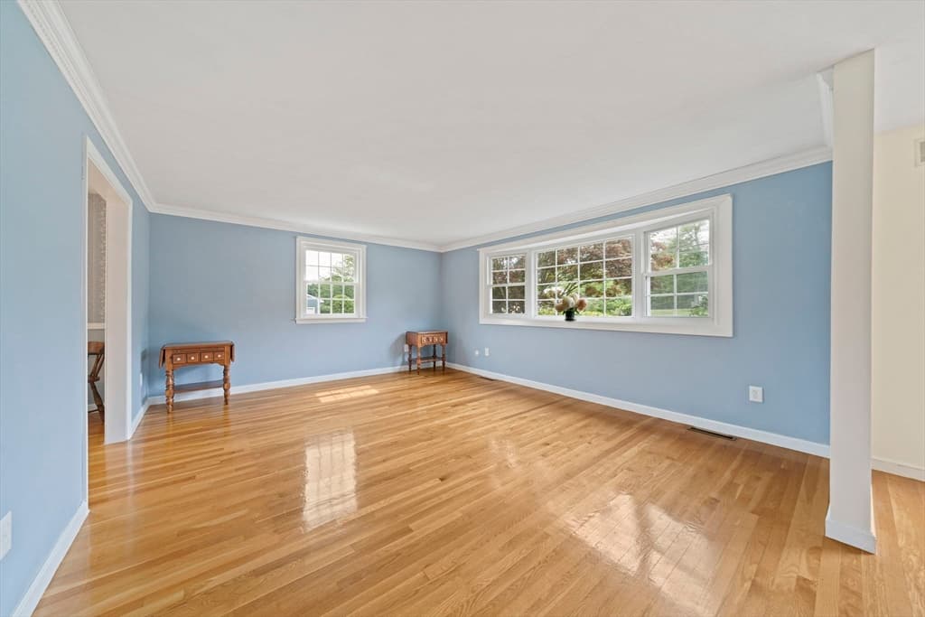 20 Worcester Dr, Norwood MA 02062 photo 5
