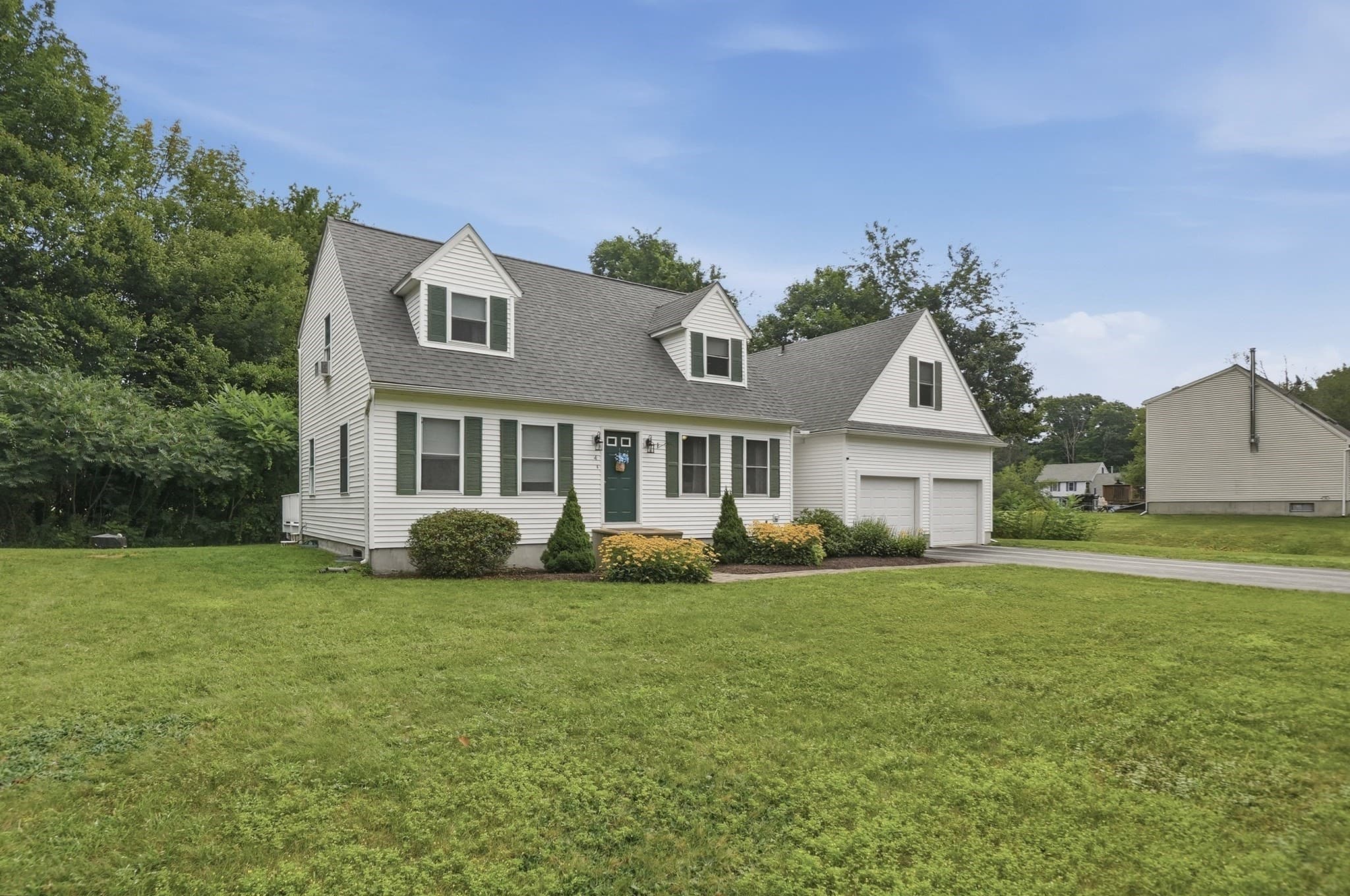 Single Family Residence at 4 Mccann Place, Paxton MA 01612, Paxton, photo 2 of 35