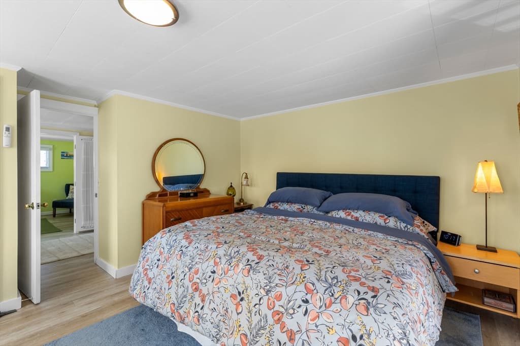 39 Pleasant Street, Provincetown MA 02657 photo 15