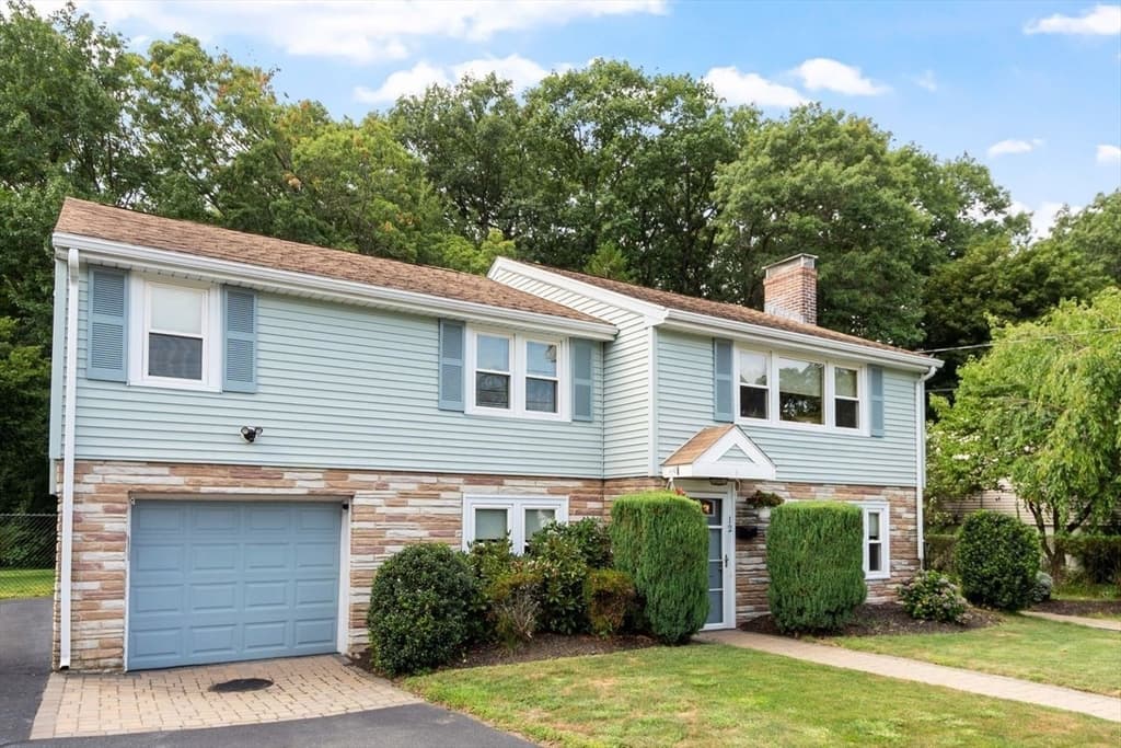12 Mansfield Street, Peabody MA 01960