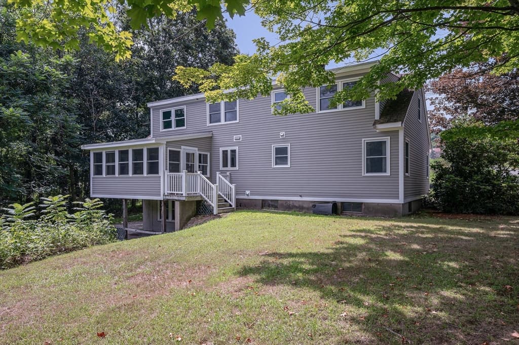 129 Forest St, Haverhill MA 01832 photo 5