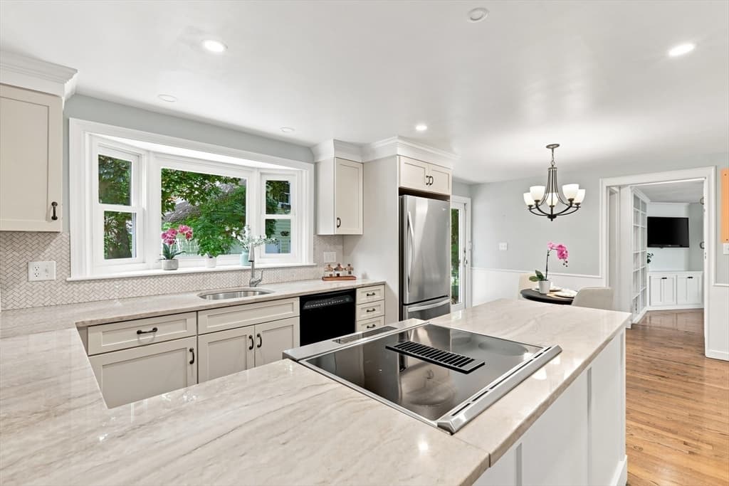 85 High St, Winchester MA 01890 photo 5