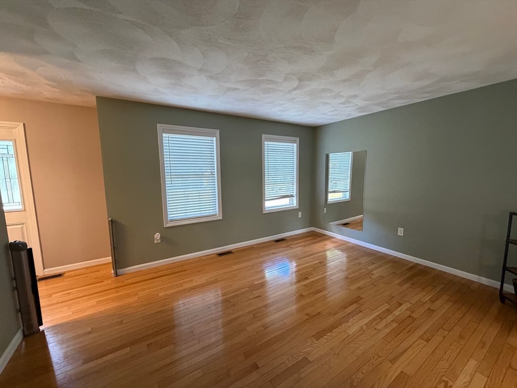 25 Winston Cir, Haverhill MA 01830 photo 5