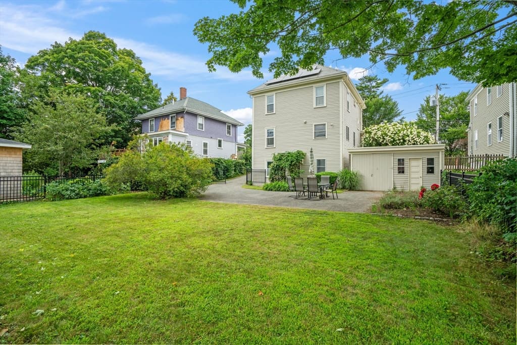 165 E. Lothrop St, Beverly MA 01915 photo 6