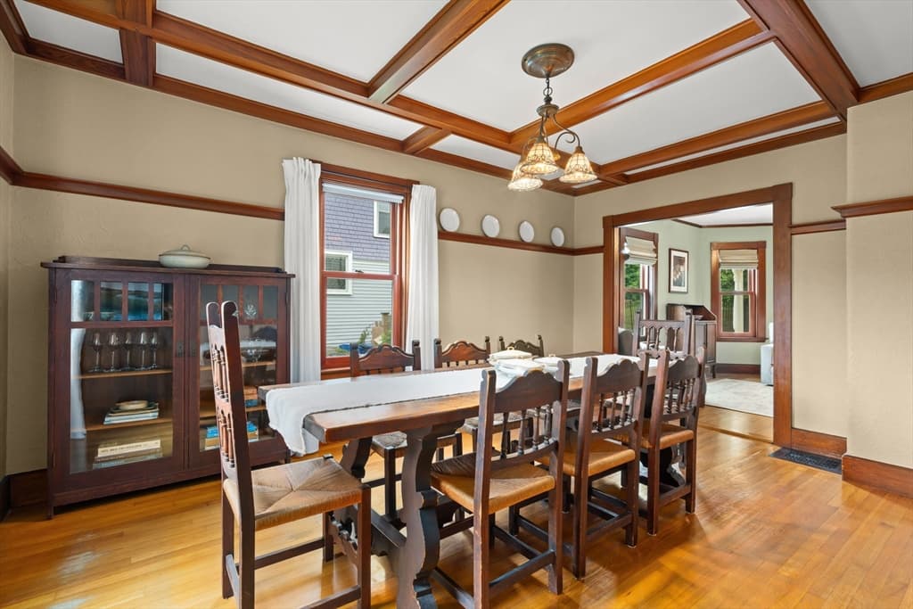 165 E. Lothrop St, Beverly MA 01915 photo 11