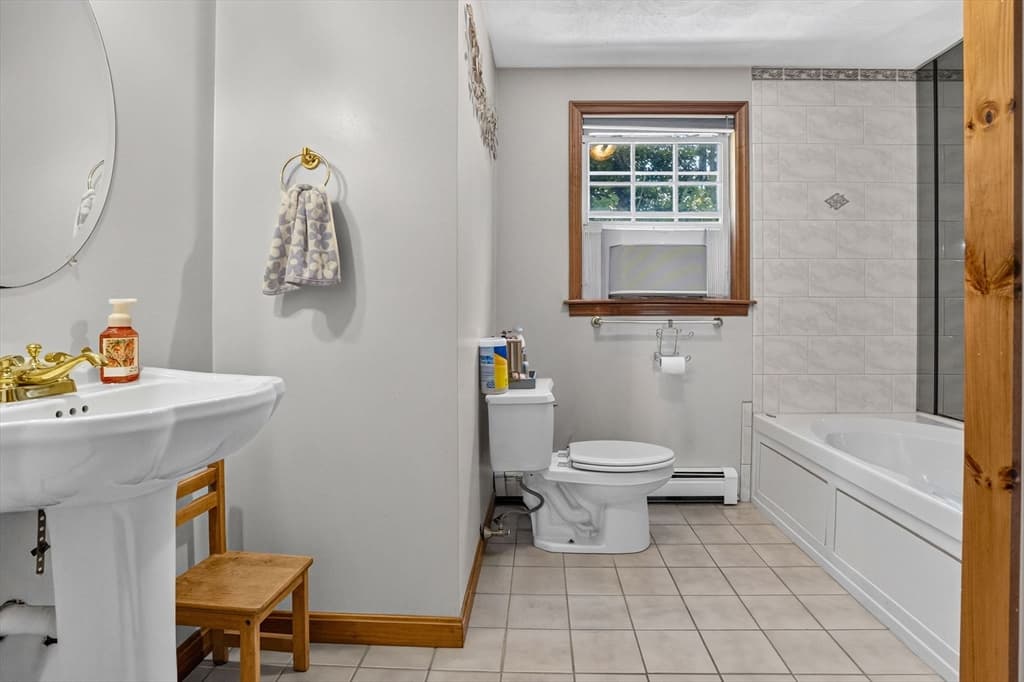 71 Hichborn St, Revere MA 02151 photo 13