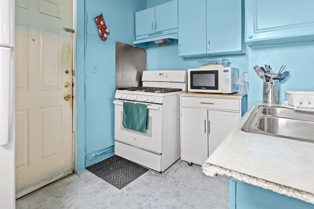 89 S Broadway, Lawrence MA 01843 photo 32