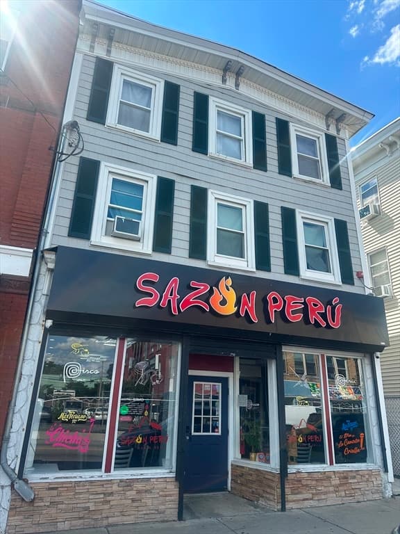 89 S Broadway, Lawrence MA 01843
