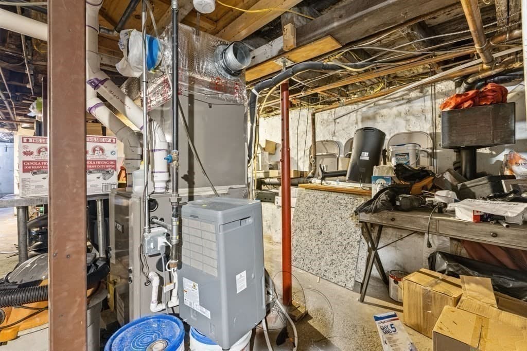 89 S Broadway, Lawrence MA 01843 photo 19