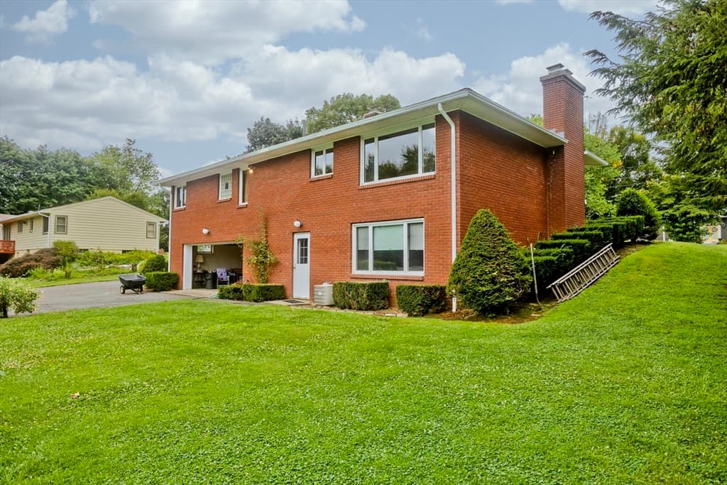 233 Lathrop St, South Hadley MA 01075 photo 41