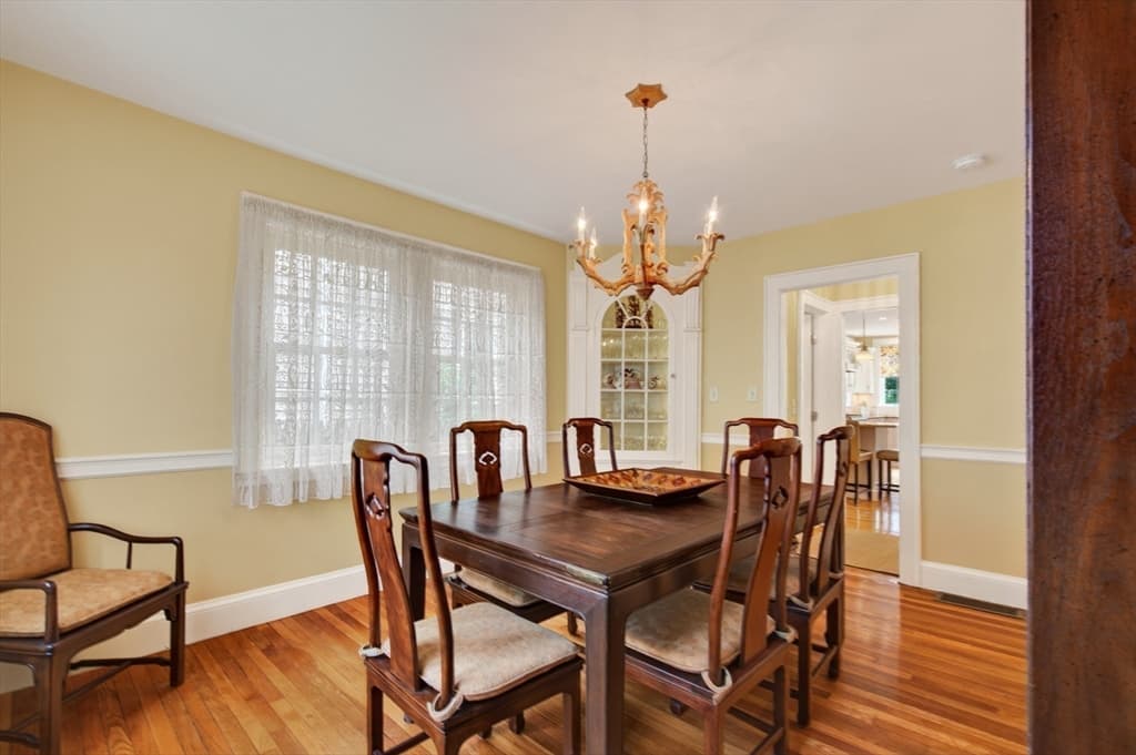 165 Thacher, Milton MA 02186 photo 17