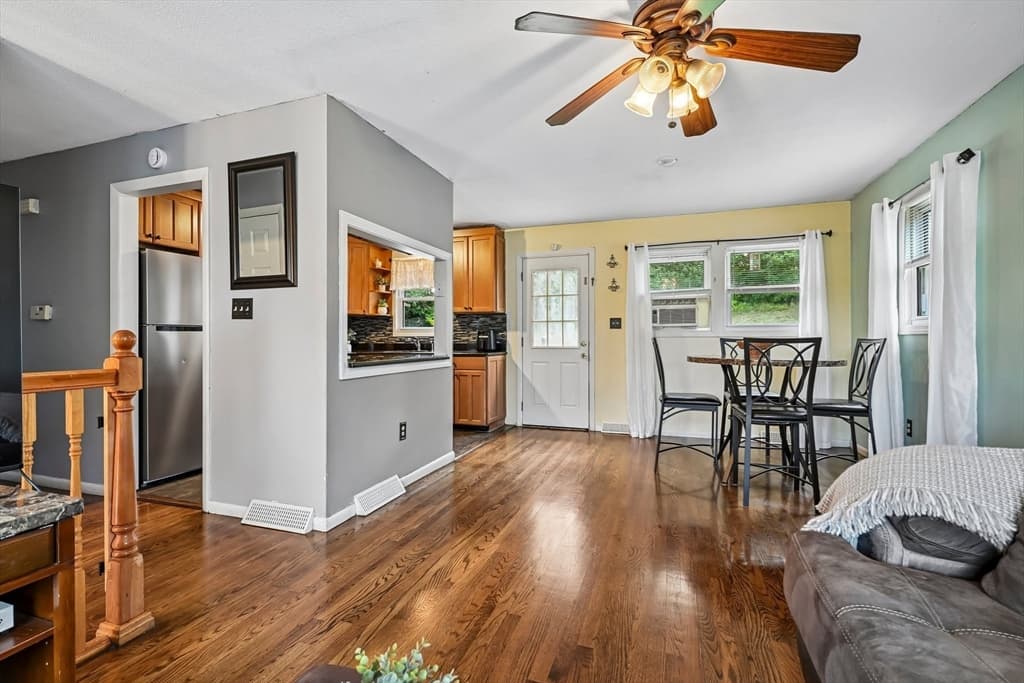 12 Barnard Rd, Lawrence MA 01843 photo 3