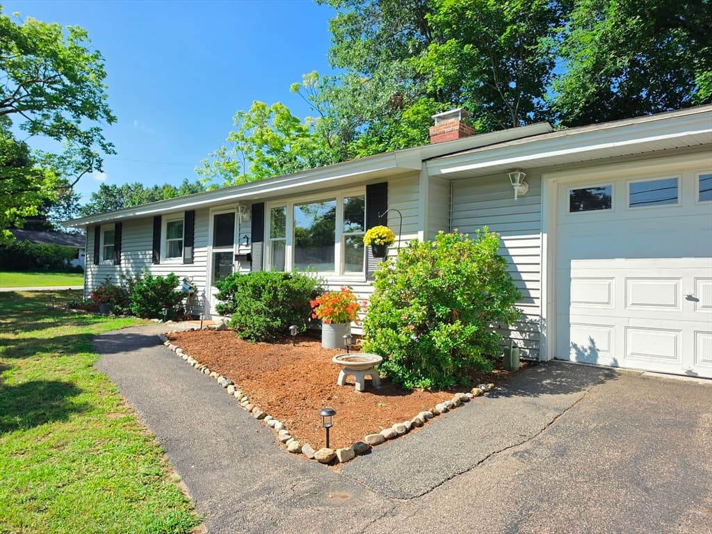 41 Anderson Rd, Framingham MA 01701 photo 6