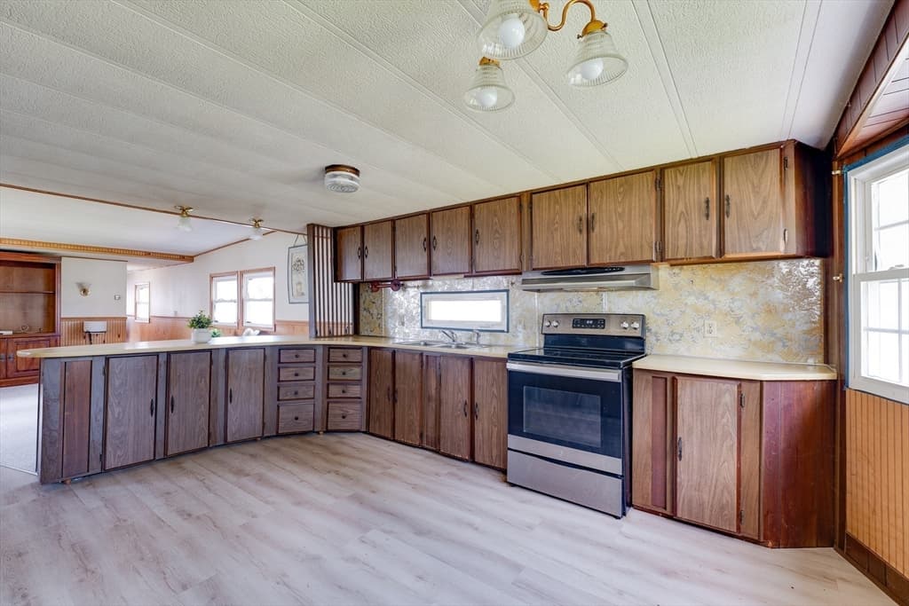 281 Chauncey Walker St # 153, Belchertown MA 01007 photo 6